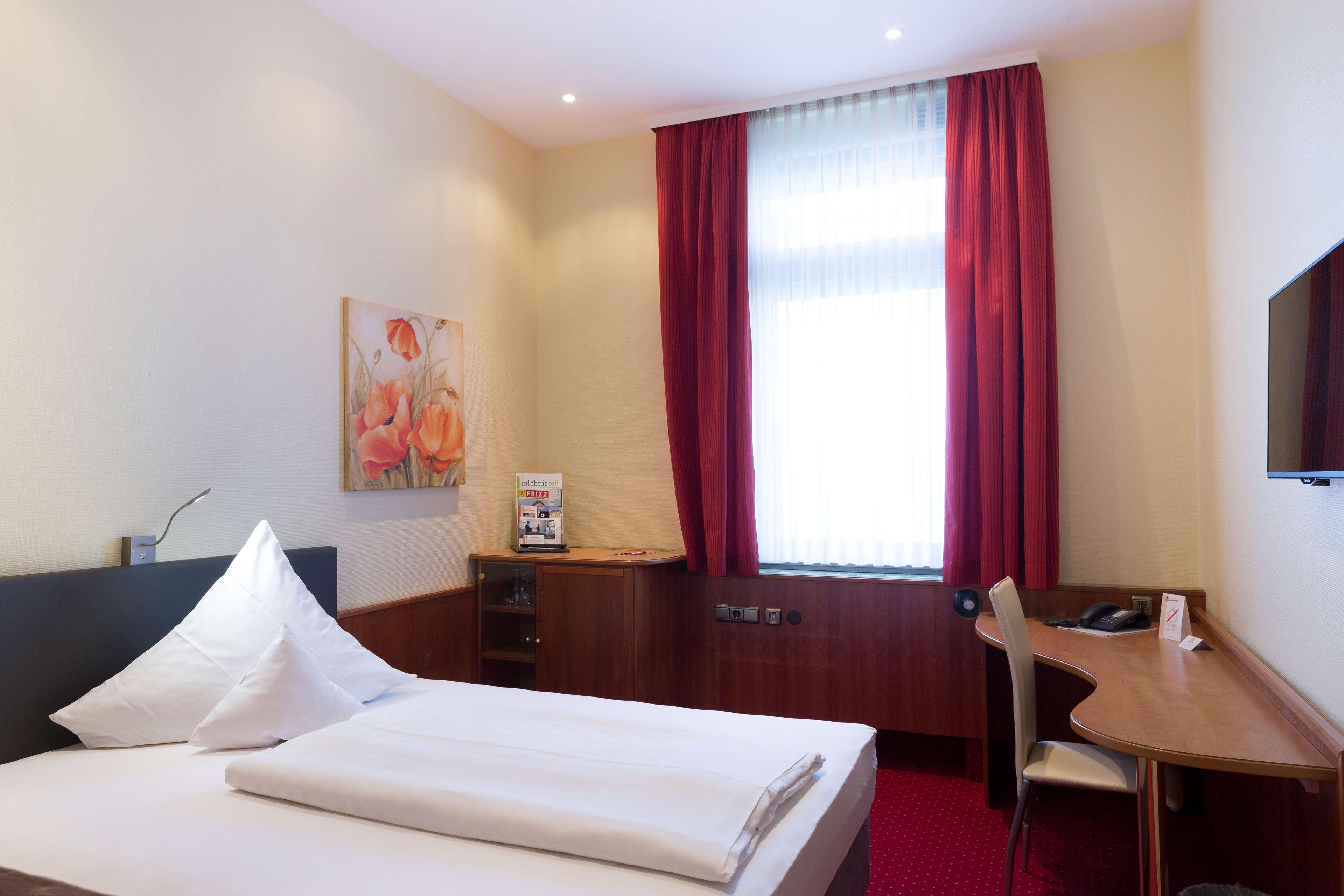 Top Hotel Amberger Würzburg Dış mekan fotoğraf